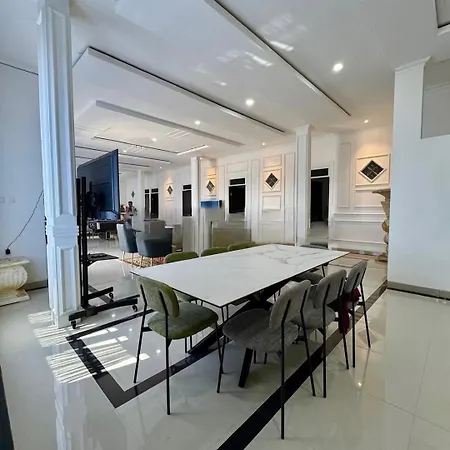 Villa putih 10 kamar-3